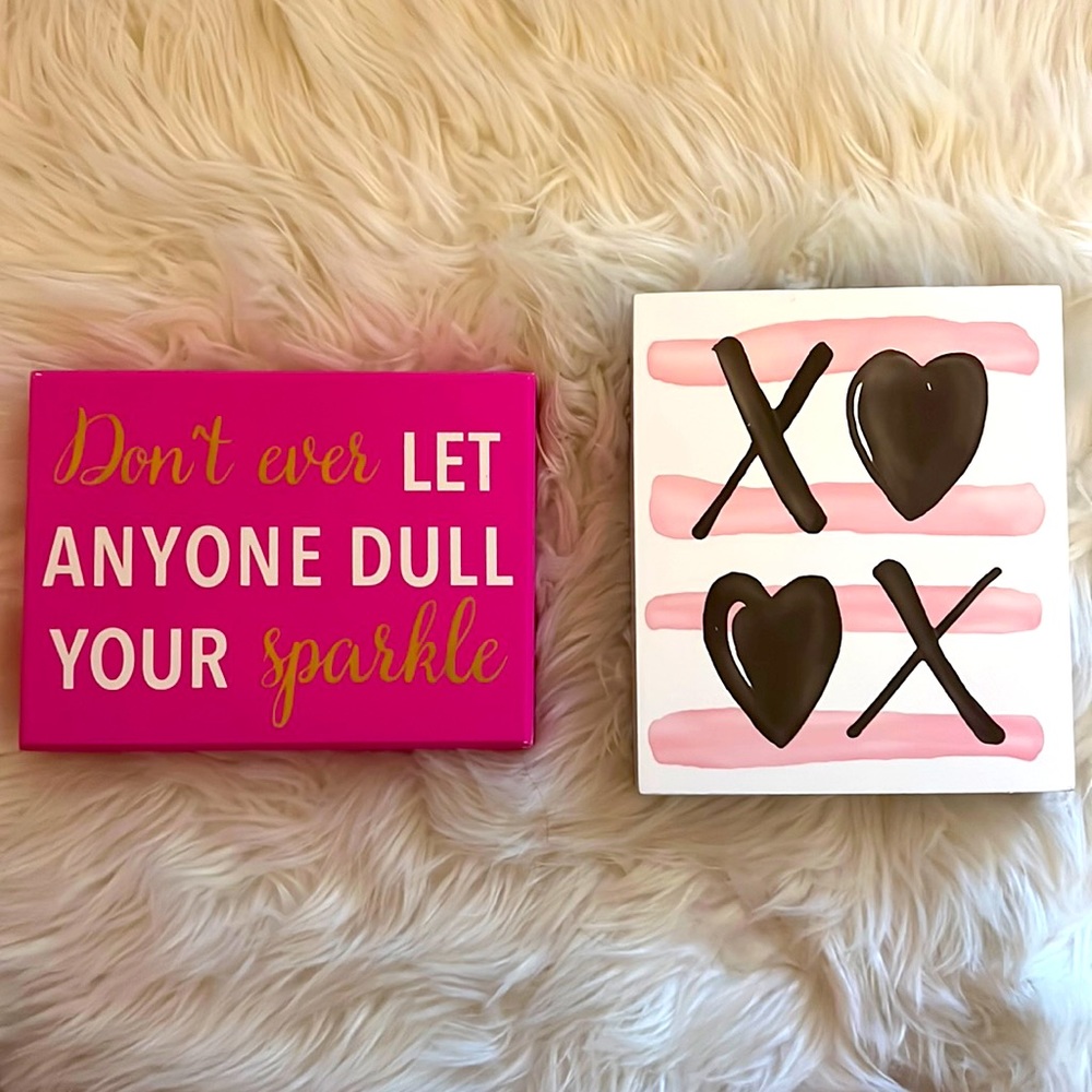 Small Hanging Plaques for room!